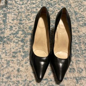 Calvin Klein black professional pumps